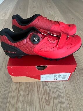 Specialized Red and Black Men's Athletic Cycling Shoes with BOA Dial